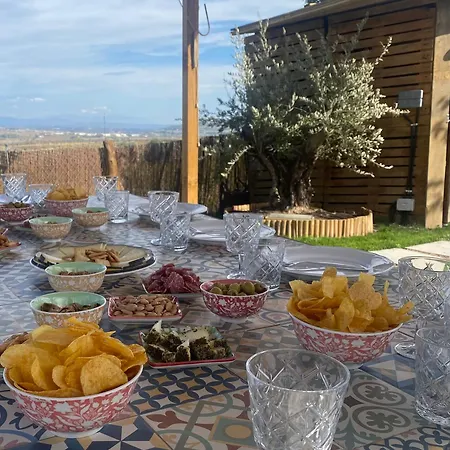 Cal Castla Holiday home *